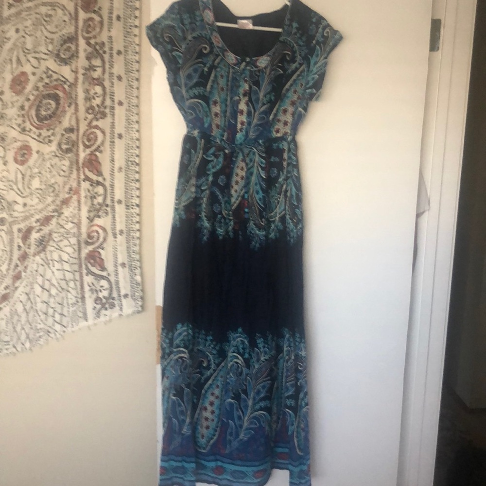 Beautiful maxi dress new no tags